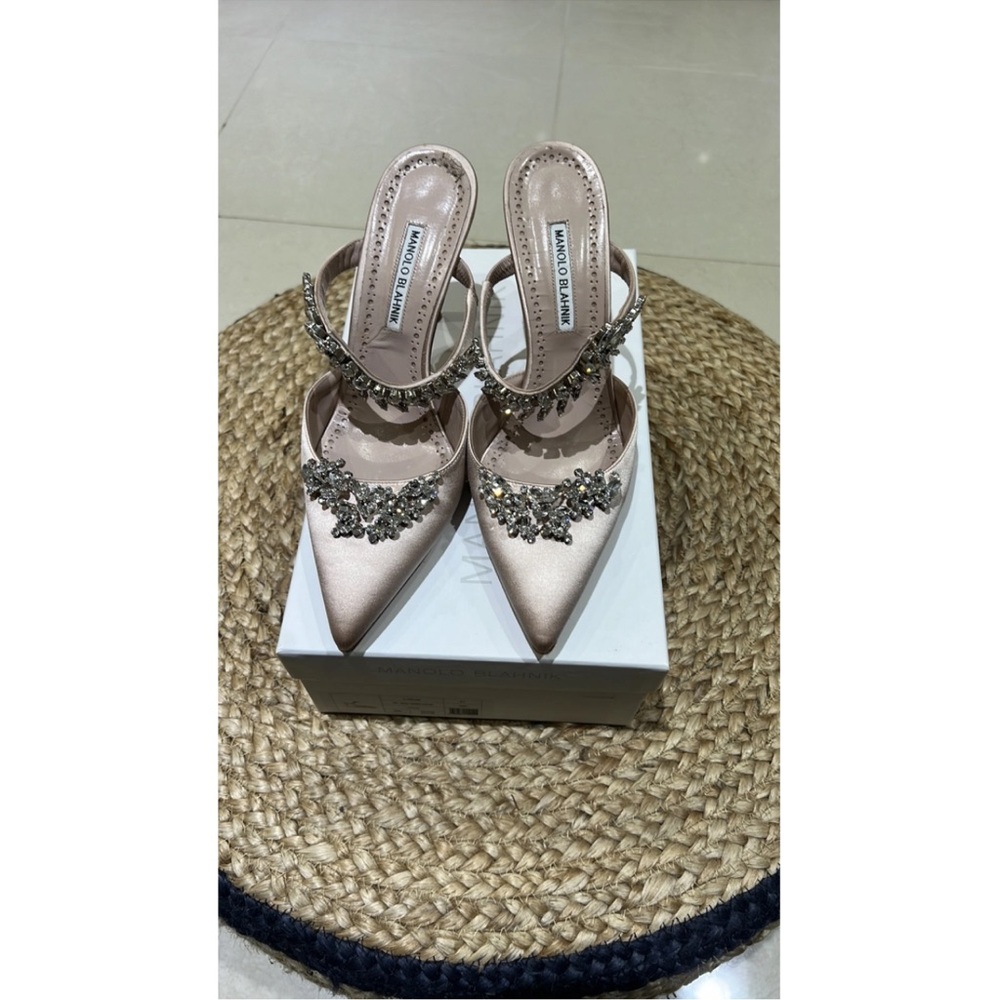 Manolo Blahnik Blush Pink Embellished Leather Mules - Picture 9 of 13
